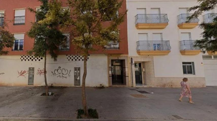 Piso de dos dormitorios con terraza y lavadero photo 0