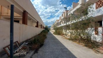 Edificio en venta en Terque con 71 viviendas, 28 garajes y 56 trasteros photo 0