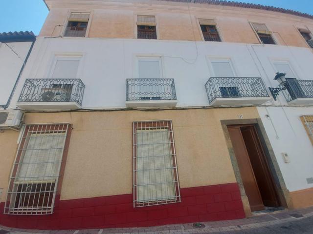 Piso de 4 dormitorios en el centro de Berja photo 0