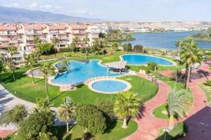 Piso En venta en Laguna Beach, Almerimar photo 0