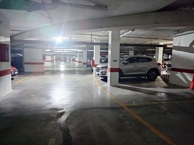AMPLIA PLAZA DE GARAJE JUNTO AV ALMOGÁVARES!!! photo 0