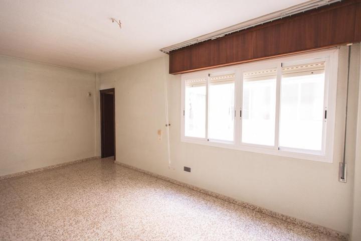 Elegancia, amplitud y potencial en una ubicación exclusiva photo 0