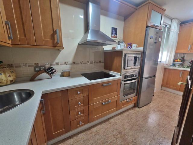 Descubre este encantador piso en Santa Rosa junto al vial photo 0