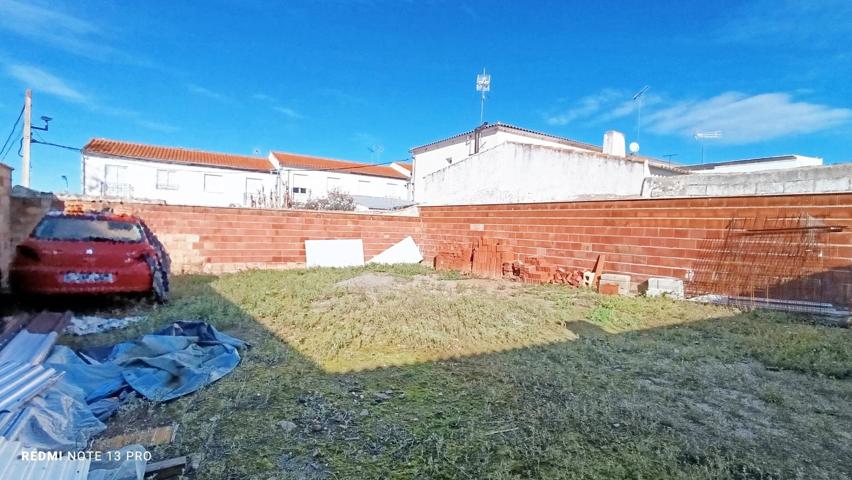 ¡¡ SOLAR URBANO HACIENDO ESQUINA EN LA GRANJUELA, PEÑARROYA-PUEBLONUEVO!! photo 0
