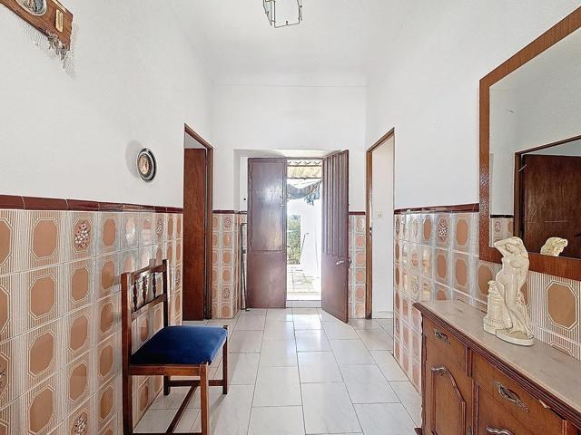 ¡Oportunidad Única en Almodóvar del Río! Casa para reformar con encanto y terreno!!! photo 0