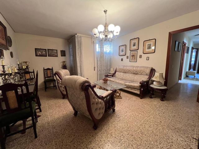 🏡 Piso amplio en pleno centro de Bujalance photo 0