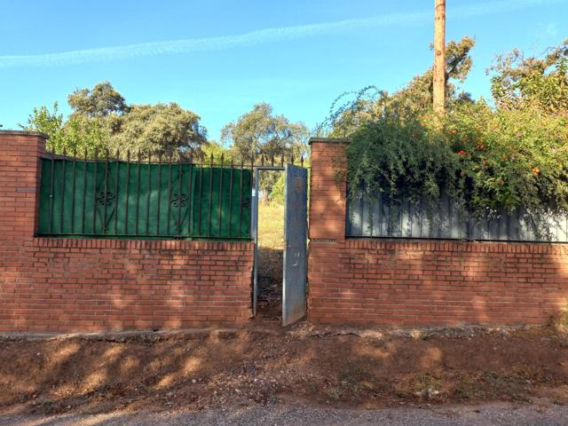 Terreno en la calle Las Águilas (Carrera del Caballo- Colina, al lado del Paraíso del Arenal) photo 0