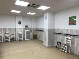 Local comercial en zona Edisol - Marrubial. Instalado como Academia de Baile photo 0