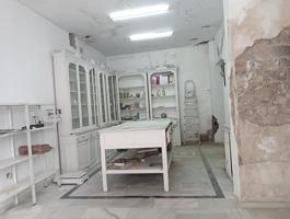 Emblemático local (antigua farmacia) en Santa Marina photo 0