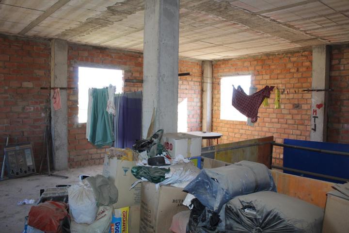 VIVIENDA PARA TERMINAR DE REFORMAR CON PISCINA EN BARRIADA DE LOS ANGELES. NO HIPOTECABLE. photo 0