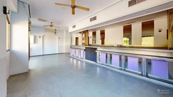 MAGNIFICO LOCAL HACIENDO ESQUINA EN LA BARRIADA DE LA FUENSANTA. IDEAL PARA INVERSORES. IDEAL PARA TRANSFORMAR EN VIVIENDA. photo 0