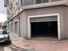 Local en venta en Petrer photo 0