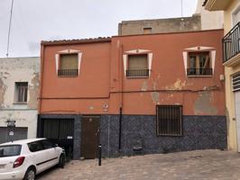 Venta de una casa adosada en Yecla photo 0
