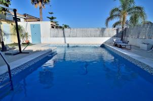 Chalet pareado con piscina en parcela 410 m2 en Villa De La Plata (Esparragal) photo 0