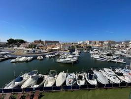 Piso En venta en Cl Del Cap De La Gola, Santa Margarida, Roses photo 0