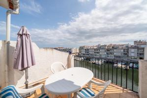 Piso En venta en Calle Port Empordà, 96, Port Banyuls - Port Alegre - Port Empordà, Empuriabrava photo 0