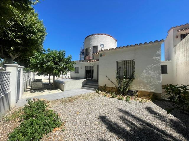 Unifamiliar Pareada En venta en Sc Montseny, Carlit - Montseny, Empuriabrava photo 0