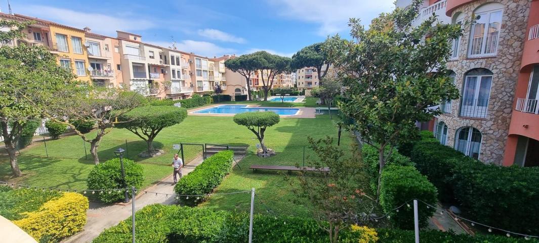 Piso En venta en Calle Badia-Gran Reserva, 5, Muga - Gran Reserva - Badia, Empuriabrava photo 0