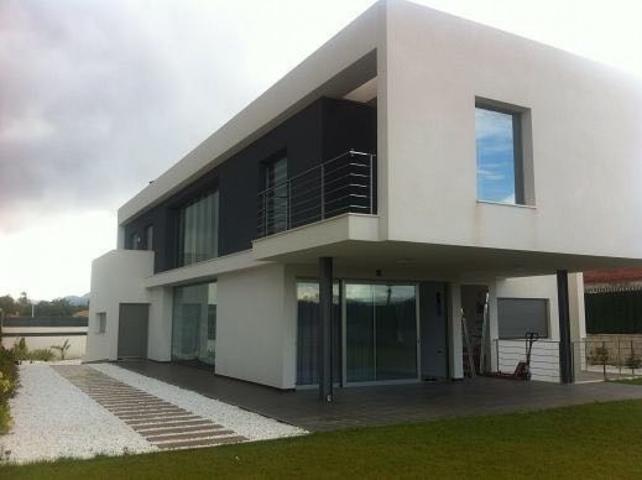 SE VENDE IMPRESIONANTE CHALET DE ESTILO MODERNO ZONA PEÑA LAS AGUILAS photo 0