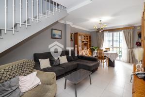 Dúplex en venta de 118 m² Avenida Jesulín de Ubrique, 11600 Ubrique (Cádiz) photo 0