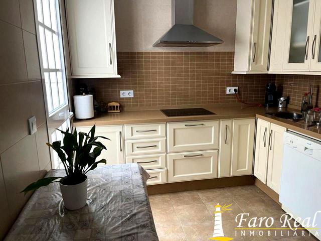Adosado en venta en Sanlúcar de Barrameda de 102 m2 photo 0