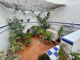 Atico alquiler , centro , 10 meses renovable photo 0