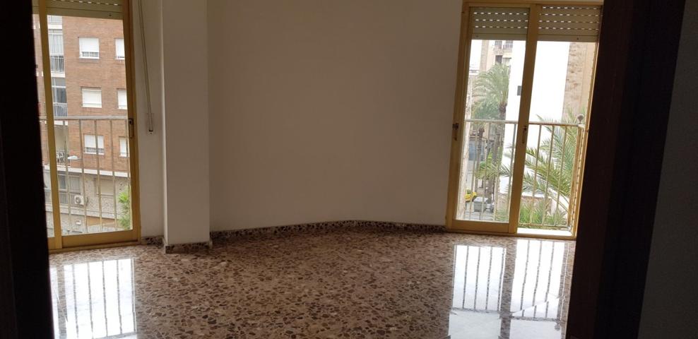 PISO EN VENTA ZONA CENTRO. PRECIO. 96.000€ photo 0