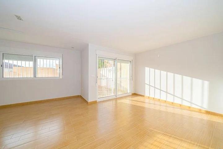 Chalet adosado en venta en avda Les Palmeretes photo 0