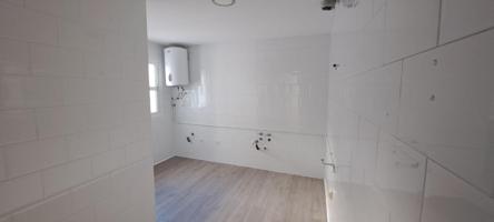 Plza. Alfonso Sánchez Ferrajon 244.900 € photo 0