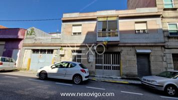 Casa - Chalet en venta en Vigo de 285 m2 photo 0