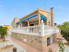 Magnífico Chalet Independiente en Nueva Torrevieja photo 0