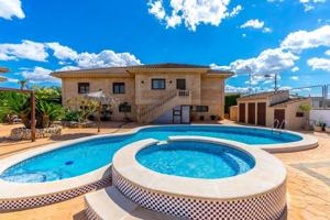 Casa De Campo En venta en Comunidad Valenciana, Rafal photo 0