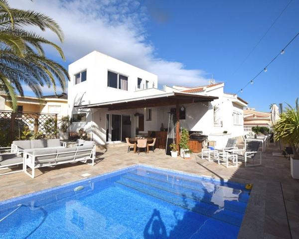 Casa En venta en Costa Blanca Sur, Algorfa photo 0