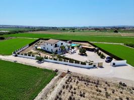 Villa de lujo ecoeficiente en Dolores (Alicante) – 4-5 dormitorios, 425 m² construidos en parcela de 21.000 m², construida según estándar Passive House y con licencia de ocupación. photo 0
