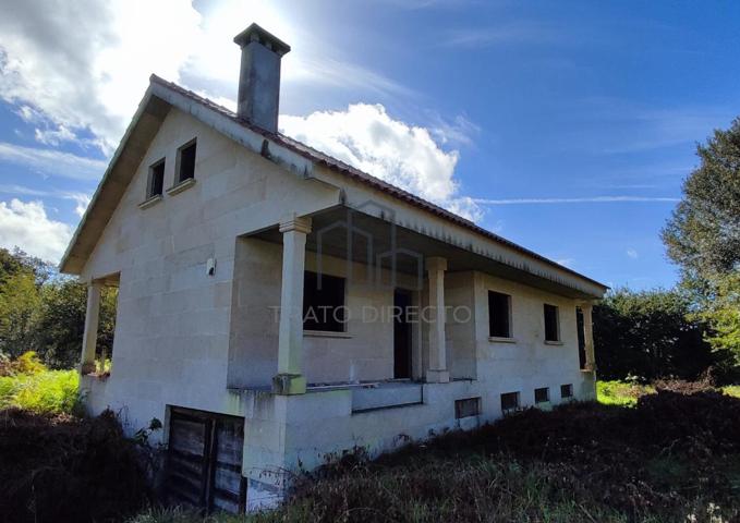 Parcela de 1490m2 con casa sin terminar en Leirado - Salvaterra photo 0