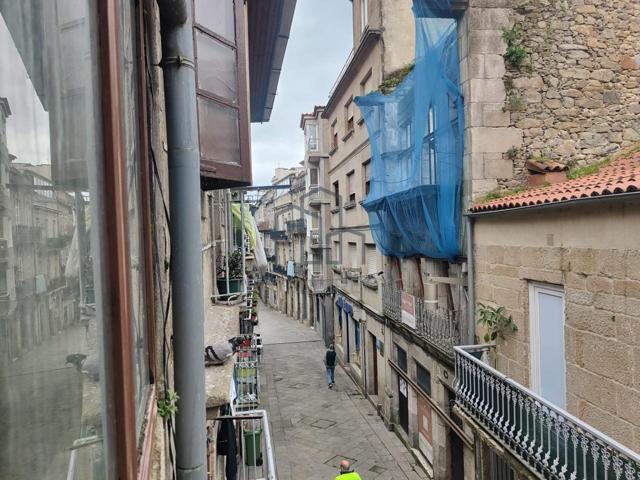 Apartamento PRAIA DE RODAS - dos dormitorios en pleno Casco Vello. photo 0