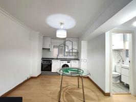 Apartament de 56m2 y dos dormitorios en Plaza da Industria. photo 0