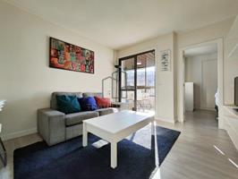 Apartamento en planta octava en edificio con piscina y otras zonas comunes. photo 0