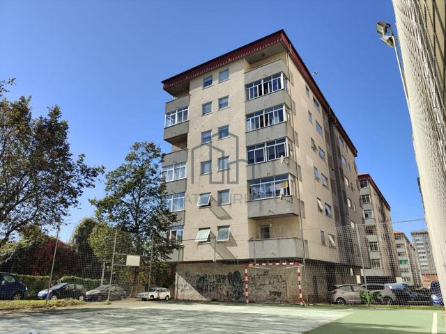 Piso de 90m2, con tres dormitorios y plaza de garaje. photo 0