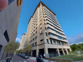 Planta sexta frente a Centro Comercial Gran Vía de Vigo photo 0