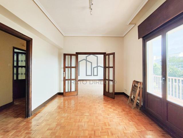 Gran vivienda de 140m2 en edificio Pernas -  Plaza América photo 0