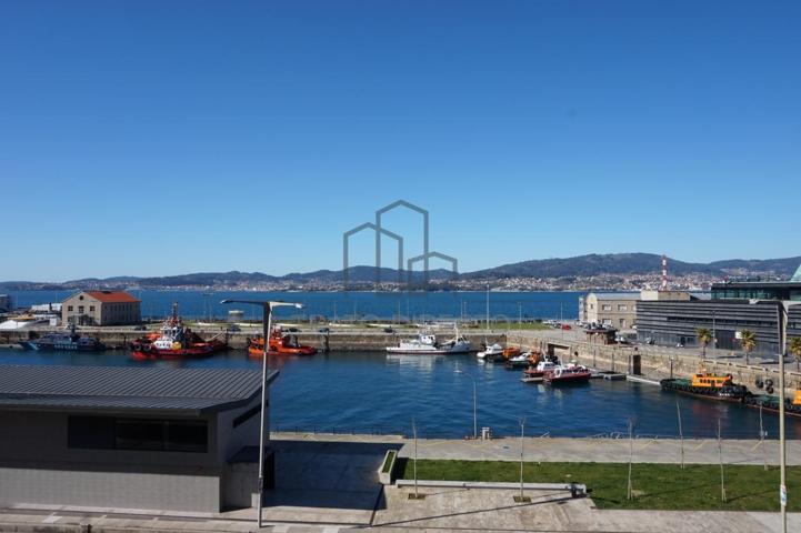 Piso 140m2 con garaje en Canovas del Castillo photo 0