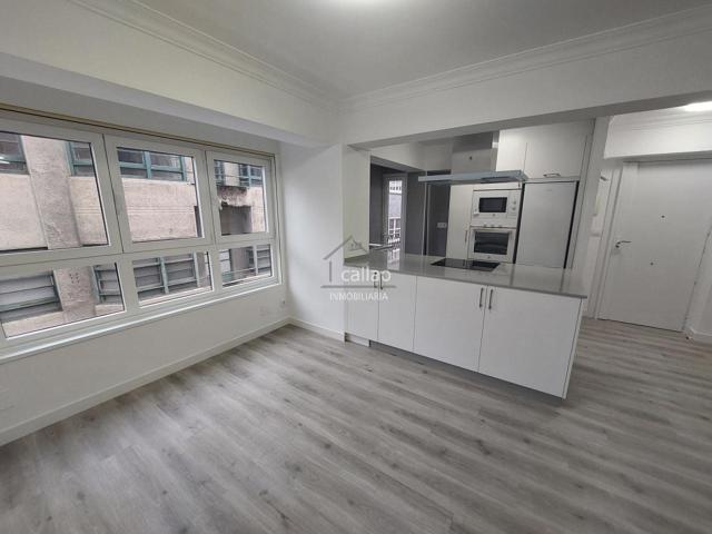 Piso En venta en Ferrol photo 0