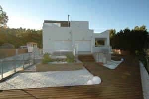 Chalet en venta en Denia photo 0