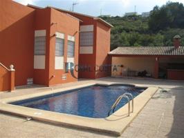 Chalet en venta en Denia, Las Rotas photo 0