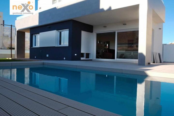 Chalet en venta en Torrevieja, Torrejón photo 0