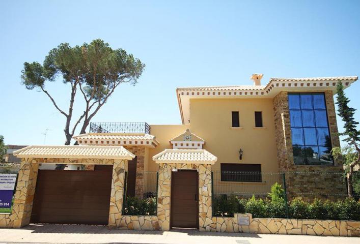 Casa en venta en Orihuela Costa photo 0