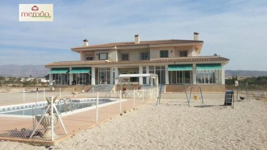 Chalet en venta en Crevillent, BOCH photo 0