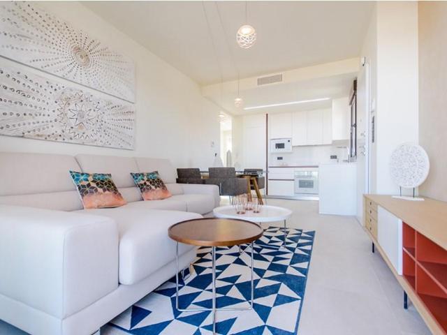 Apartamento en venta en Torrevieja, Los Balcones photo 0