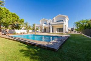 Chalet en venta en Orihuela Costa, Cabo Roig photo 0